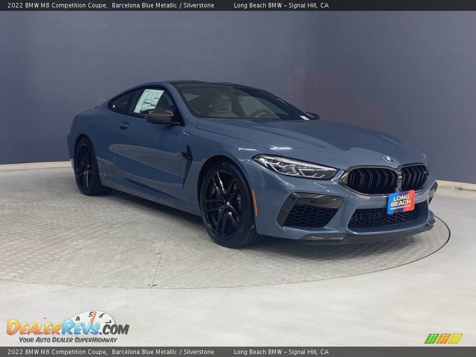 Front 3/4 View of 2022 BMW M8 Competition Coupe Photo #27