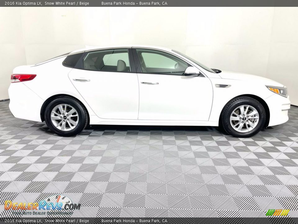 Snow White Pearl 2016 Kia Optima LX Photo #8