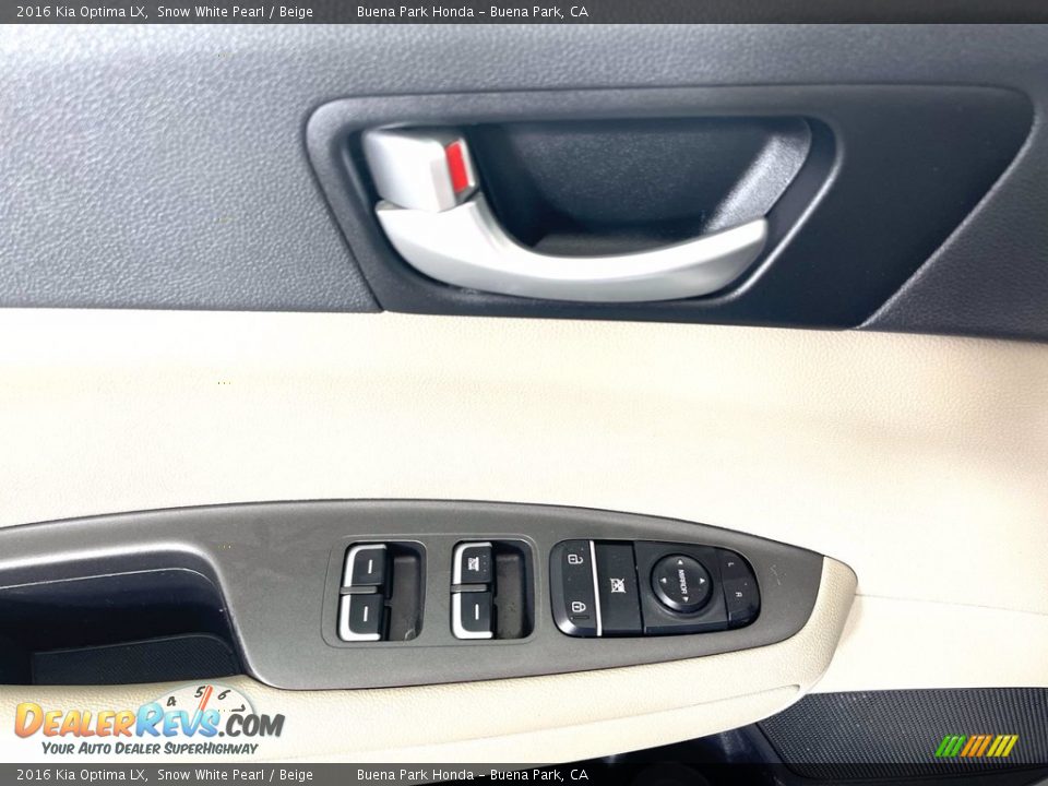 Door Panel of 2016 Kia Optima LX Photo #12