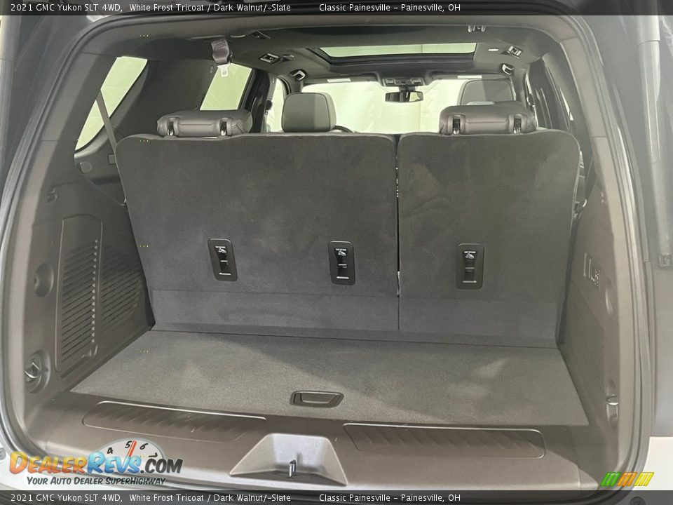 2021 GMC Yukon SLT 4WD White Frost Tricoat / Dark Walnut/­Slate Photo #11