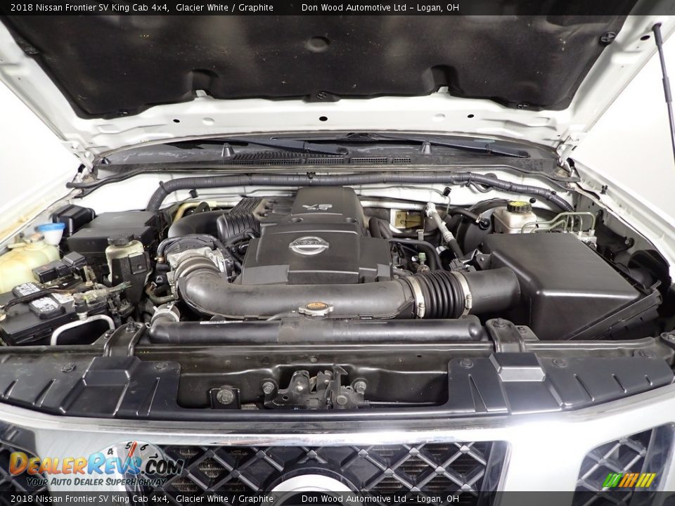 2018 Nissan Frontier SV King Cab 4x4 Glacier White / Graphite Photo #6