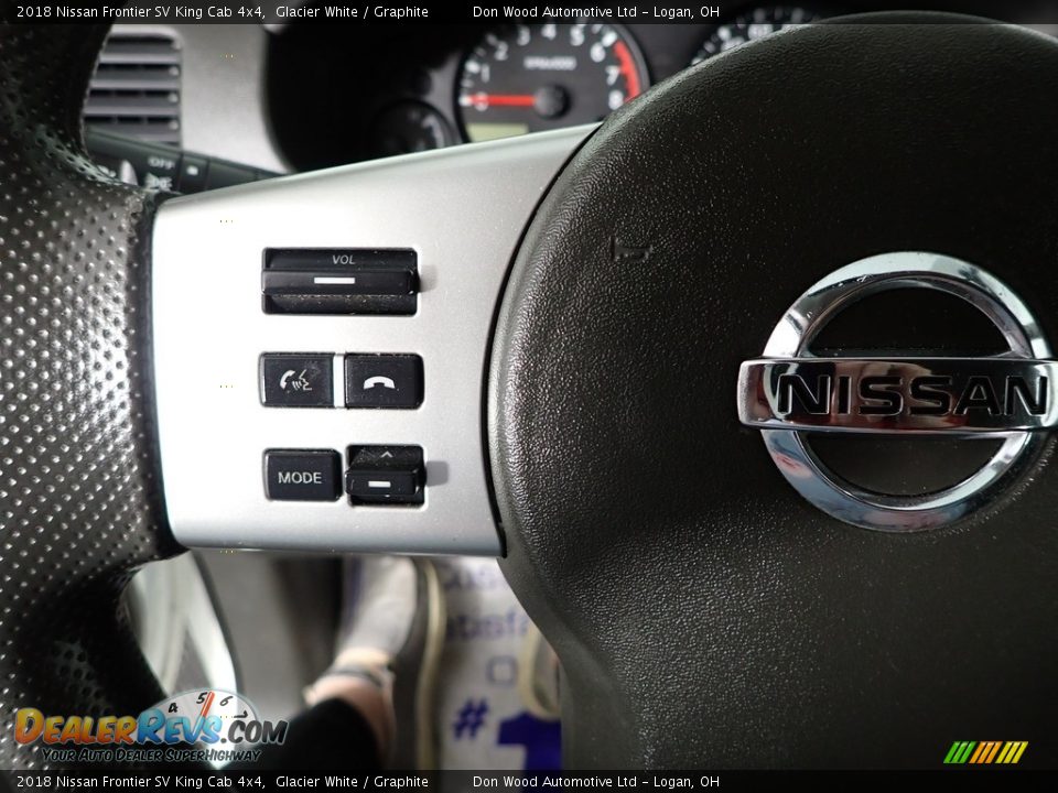 2018 Nissan Frontier SV King Cab 4x4 Glacier White / Graphite Photo #17