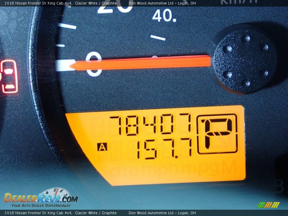 2018 Nissan Frontier SV King Cab 4x4 Glacier White / Graphite Photo #33