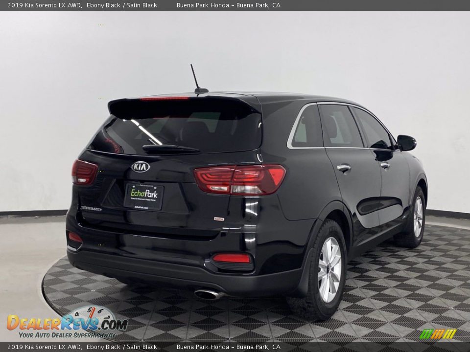 2019 Kia Sorento LX AWD Ebony Black / Satin Black Photo #8