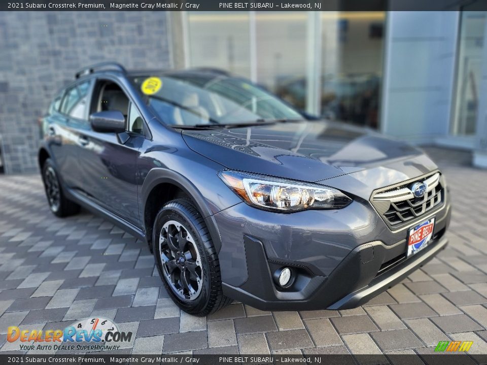 Front 3/4 View of 2021 Subaru Crosstrek Premium Photo #13