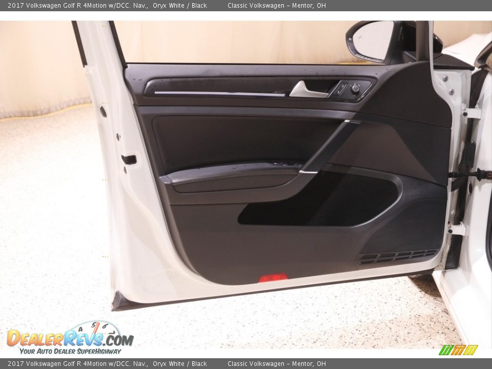 2017 Volkswagen Golf R 4Motion w/DCC. Nav. Oryx White / Black Photo #4