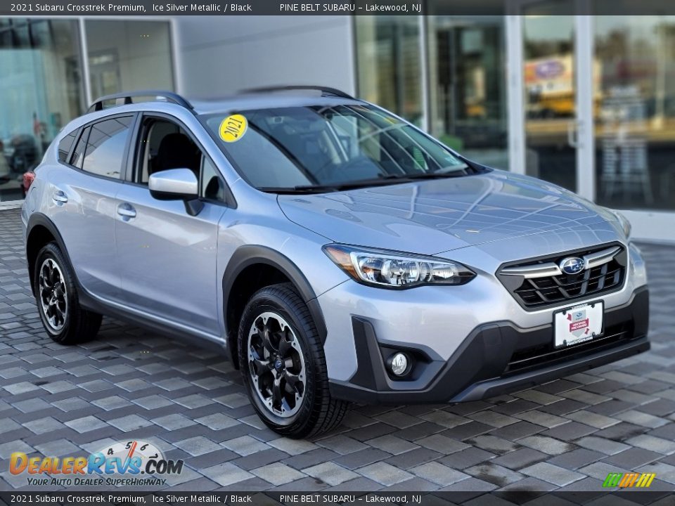 Front 3/4 View of 2021 Subaru Crosstrek Premium Photo #15