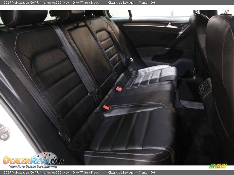 2017 Volkswagen Golf R 4Motion w/DCC. Nav. Oryx White / Black Photo #17