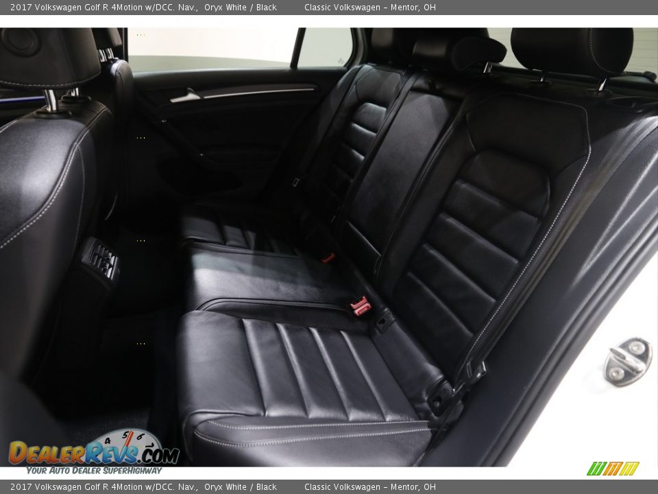 2017 Volkswagen Golf R 4Motion w/DCC. Nav. Oryx White / Black Photo #18