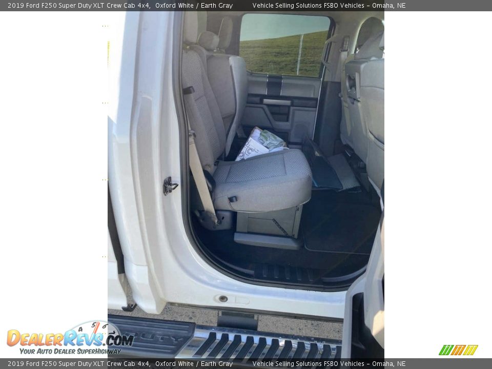 2019 Ford F250 Super Duty XLT Crew Cab 4x4 Oxford White / Earth Gray Photo #10
