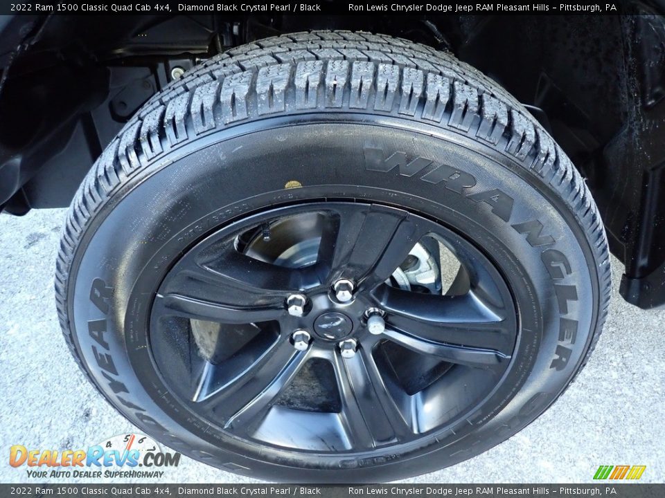 2022 Ram 1500 Classic Quad Cab 4x4 Diamond Black Crystal Pearl / Black Photo #9
