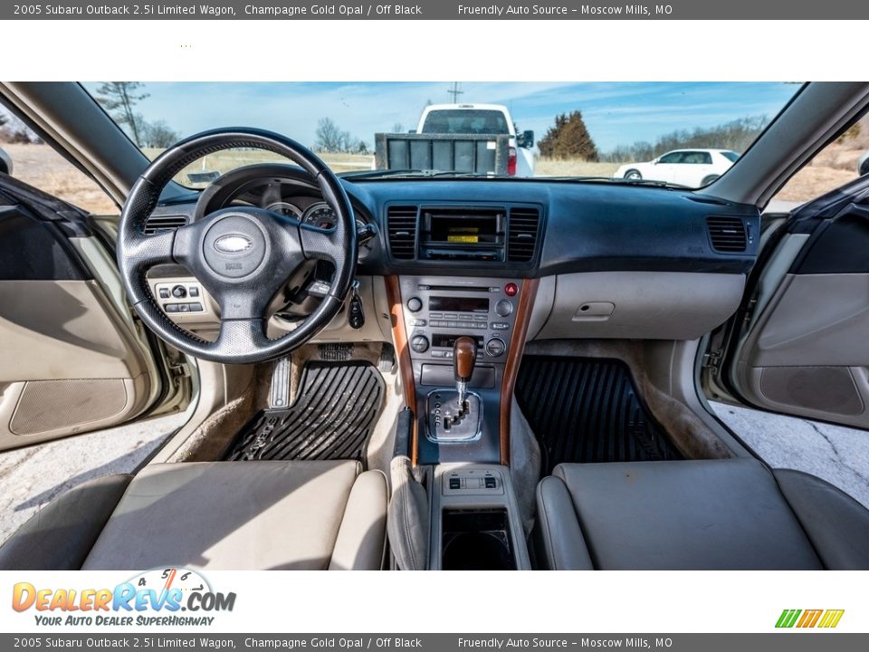 2005 Subaru Outback 2.5i Limited Wagon Champagne Gold Opal / Off Black Photo #30