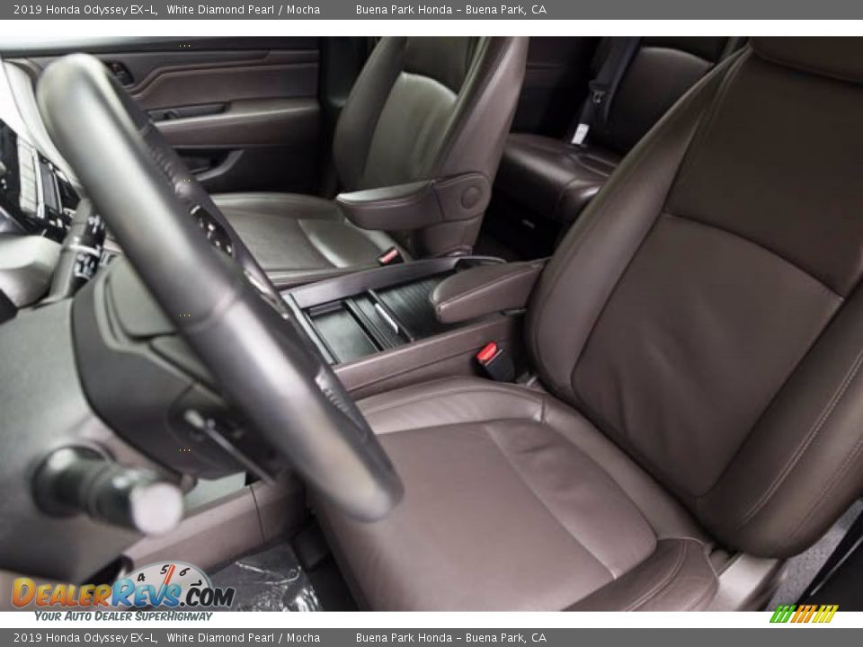 2019 Honda Odyssey EX-L White Diamond Pearl / Mocha Photo #17