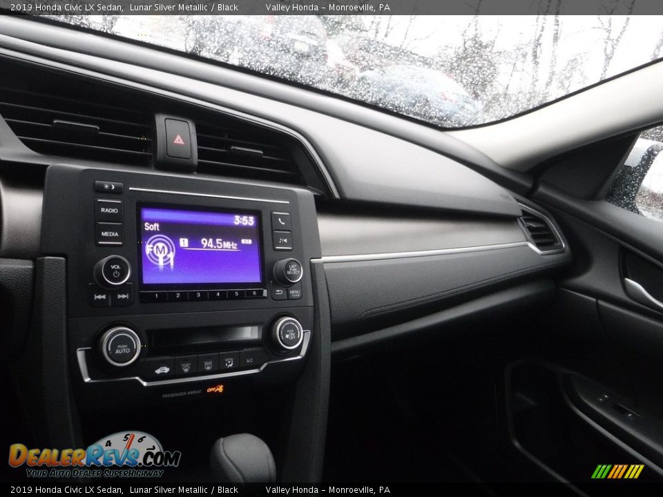 2019 Honda Civic LX Sedan Lunar Silver Metallic / Black Photo #15