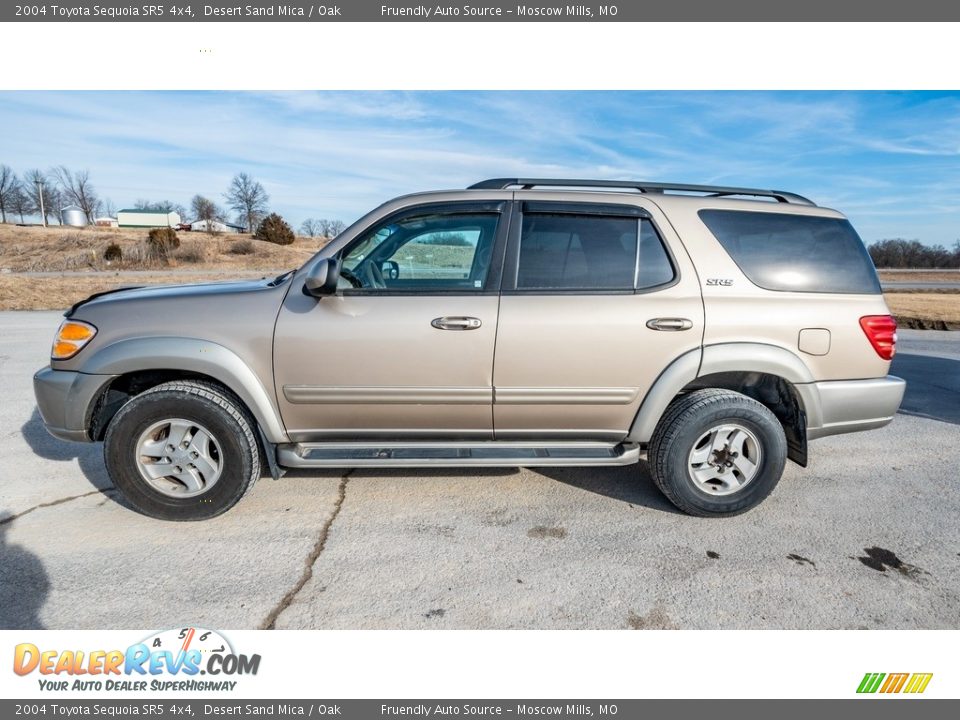 2004 Toyota Sequoia SR5 4x4 Desert Sand Mica / Oak Photo #7