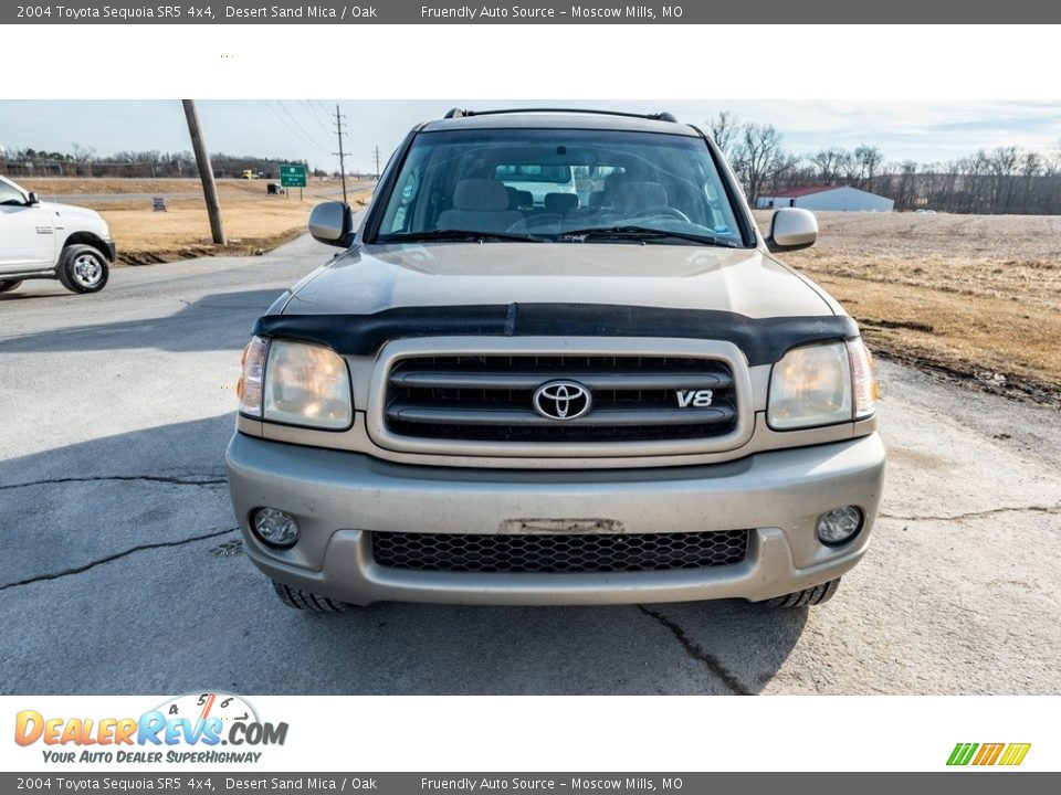 2004 Toyota Sequoia SR5 4x4 Desert Sand Mica / Oak Photo #9