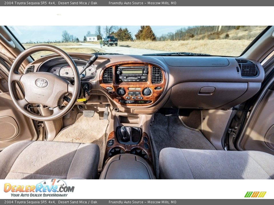 2004 Toyota Sequoia SR5 4x4 Desert Sand Mica / Oak Photo #26