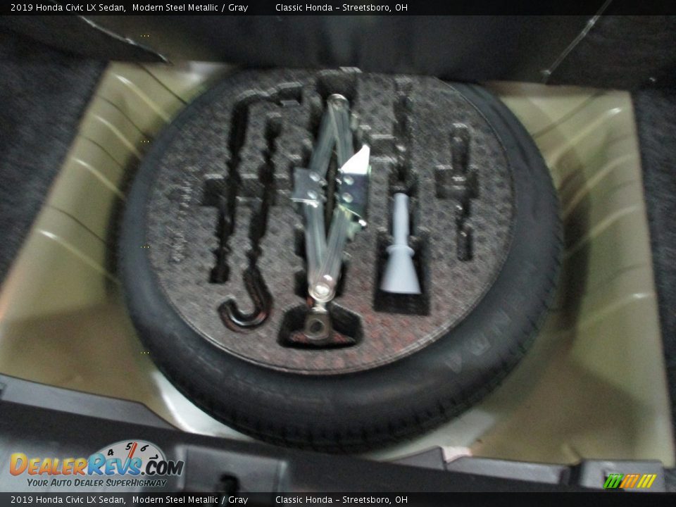 2019 Honda Civic LX Sedan Modern Steel Metallic / Gray Photo #14