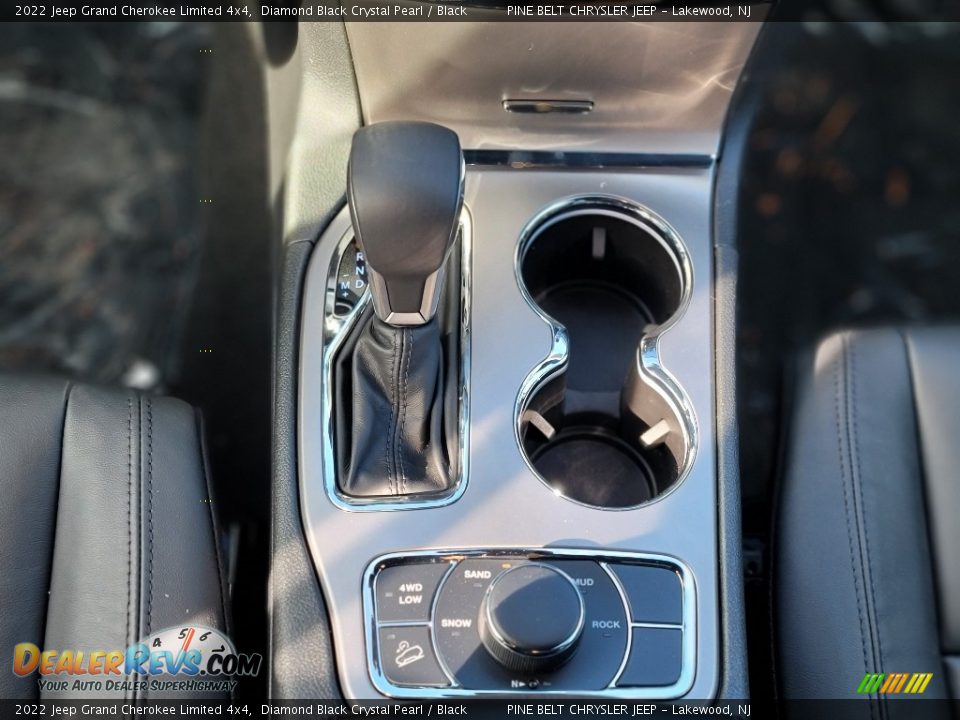 2022 Jeep Grand Cherokee Limited 4x4 Diamond Black Crystal Pearl / Black Photo #12