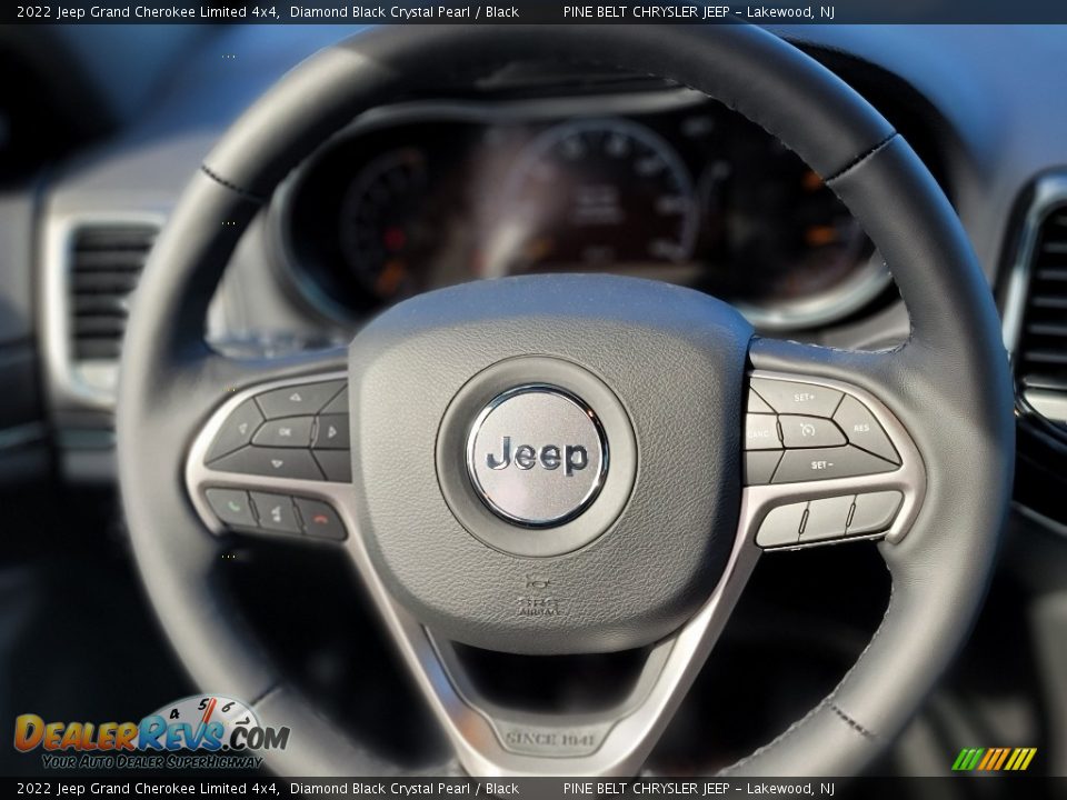 2022 Jeep Grand Cherokee Limited 4x4 Diamond Black Crystal Pearl / Black Photo #13