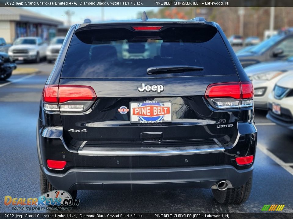 2022 Jeep Grand Cherokee Limited 4x4 Diamond Black Crystal Pearl / Black Photo #7