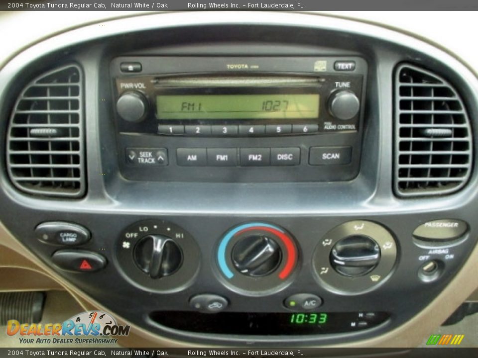 Controls of 2004 Toyota Tundra Regular Cab Photo #10