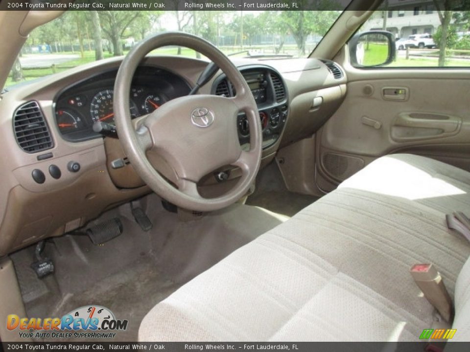 Oak Interior - 2004 Toyota Tundra Regular Cab Photo #16