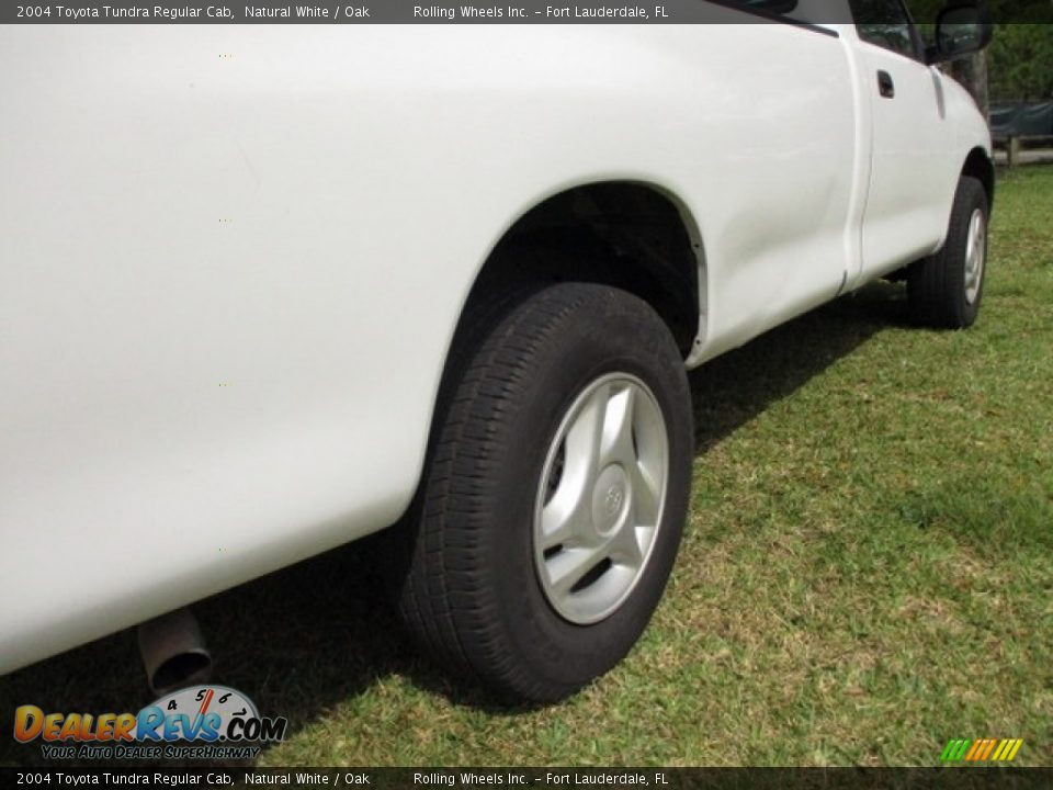 2004 Toyota Tundra Regular Cab Natural White / Oak Photo #32