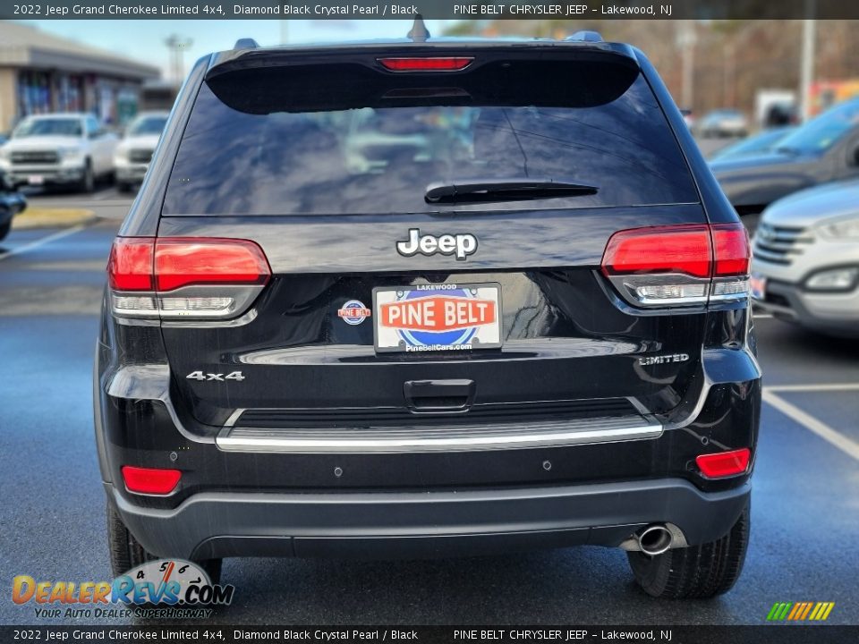 2022 Jeep Grand Cherokee Limited 4x4 Diamond Black Crystal Pearl / Black Photo #7