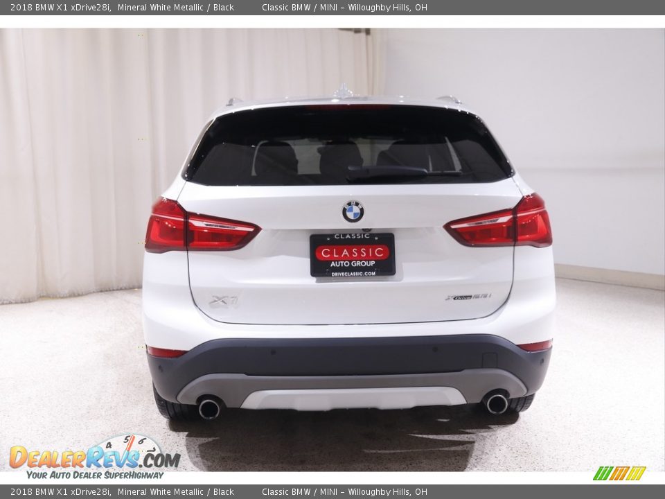 2018 BMW X1 xDrive28i Mineral White Metallic / Black Photo #21