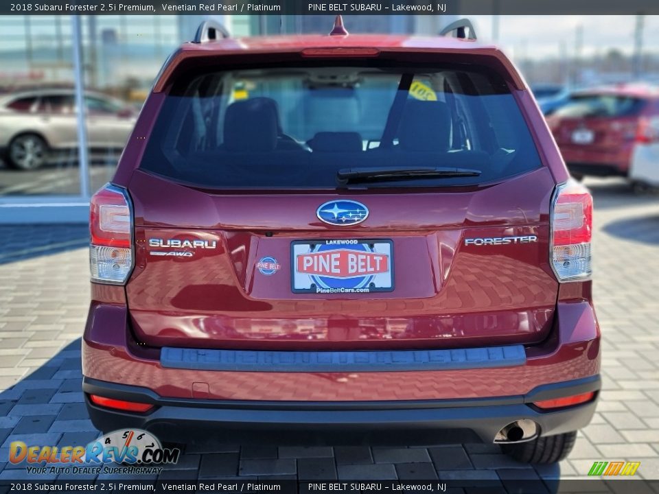 2018 Subaru Forester 2.5i Premium Venetian Red Pearl / Platinum Photo #18