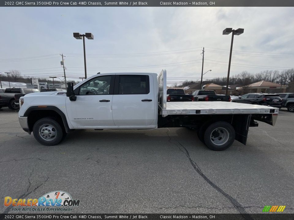 2022 GMC Sierra 3500HD Pro Crew Cab 4WD Chassis Summit White / Jet Black Photo #2