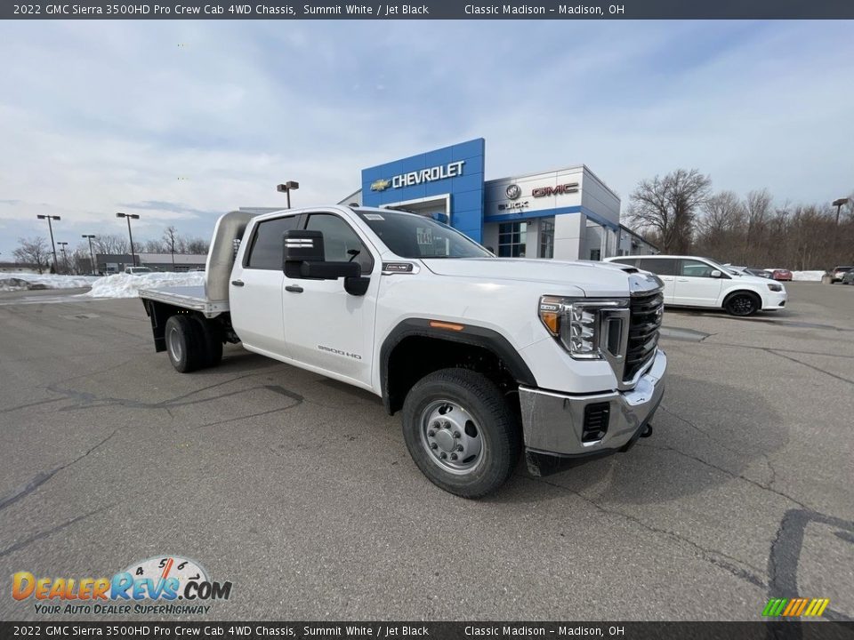 2022 GMC Sierra 3500HD Pro Crew Cab 4WD Chassis Summit White / Jet Black Photo #4