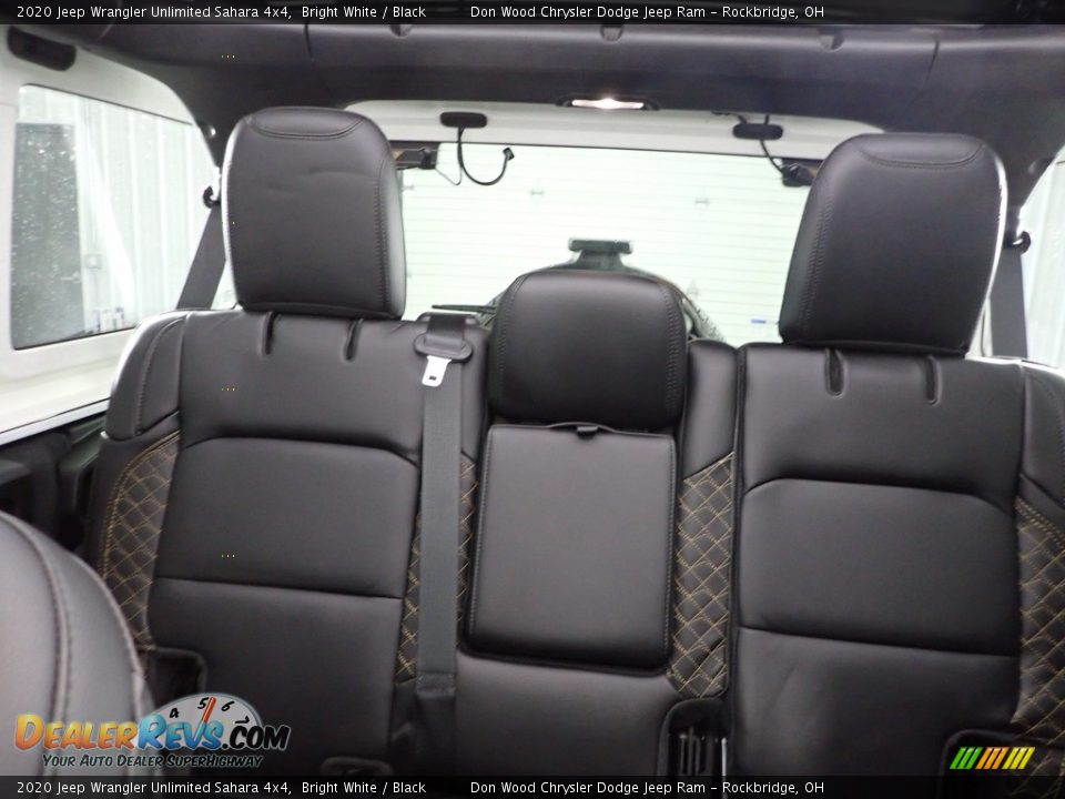 2020 Jeep Wrangler Unlimited Sahara 4x4 Bright White / Black Photo #28