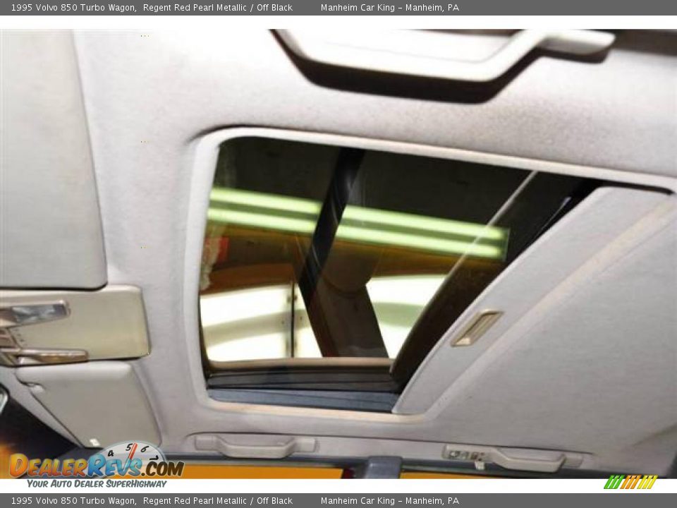 1995 Volvo 850 Turbo Wagon Regent Red Pearl Metallic / Off Black Photo #13