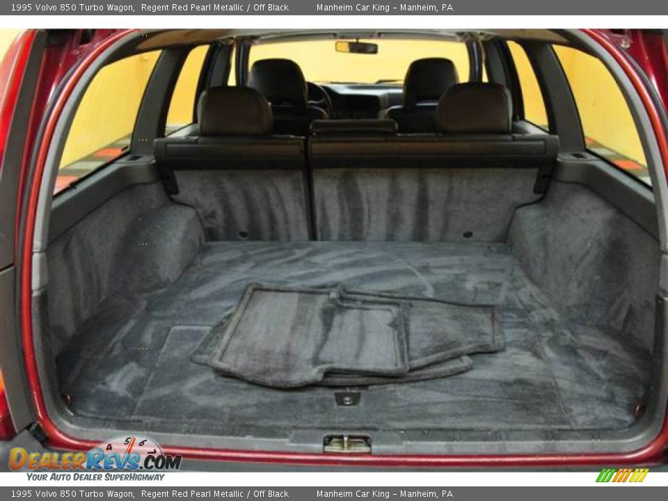 1995 Volvo 850 Turbo Wagon Regent Red Pearl Metallic / Off Black Photo #18