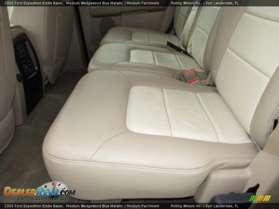 2003 Ford Expedition Eddie Bauer Medium Wedgewood Blue Metallic / Medium Parchment Photo #16