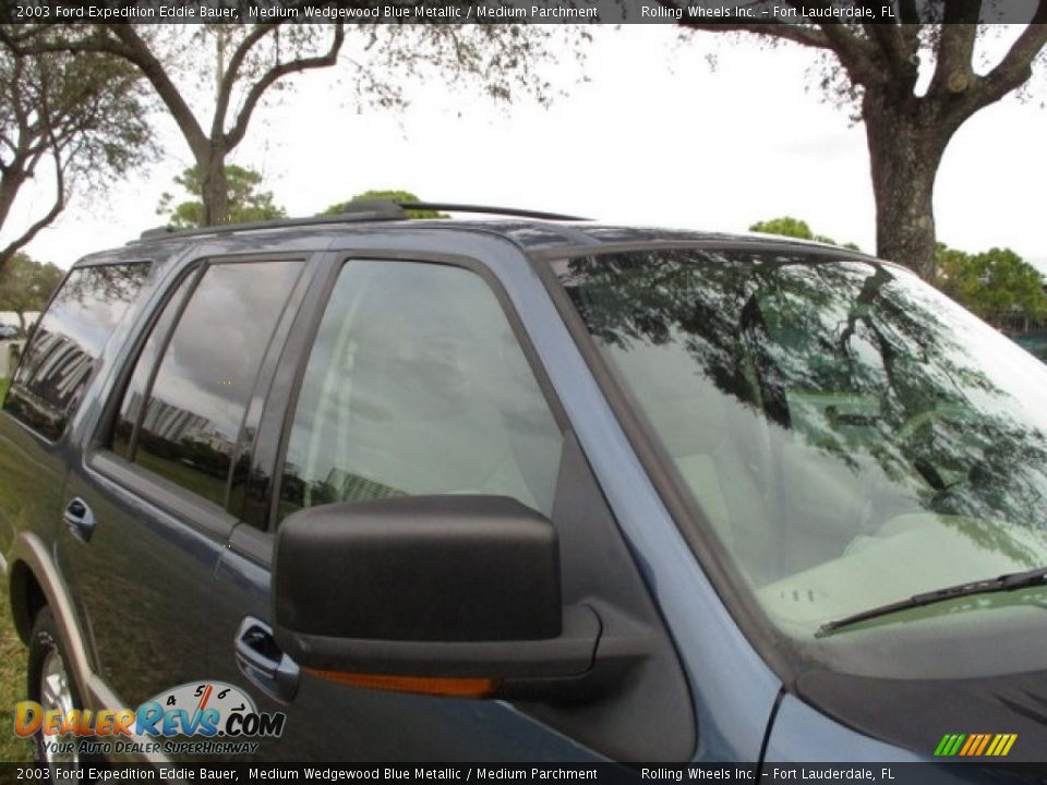 2003 Ford Expedition Eddie Bauer Medium Wedgewood Blue Metallic / Medium Parchment Photo #26