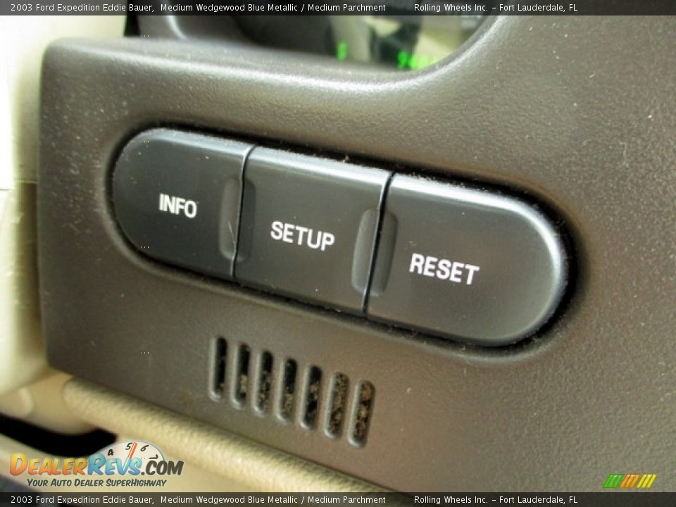 2003 Ford Expedition Eddie Bauer Medium Wedgewood Blue Metallic / Medium Parchment Photo #29