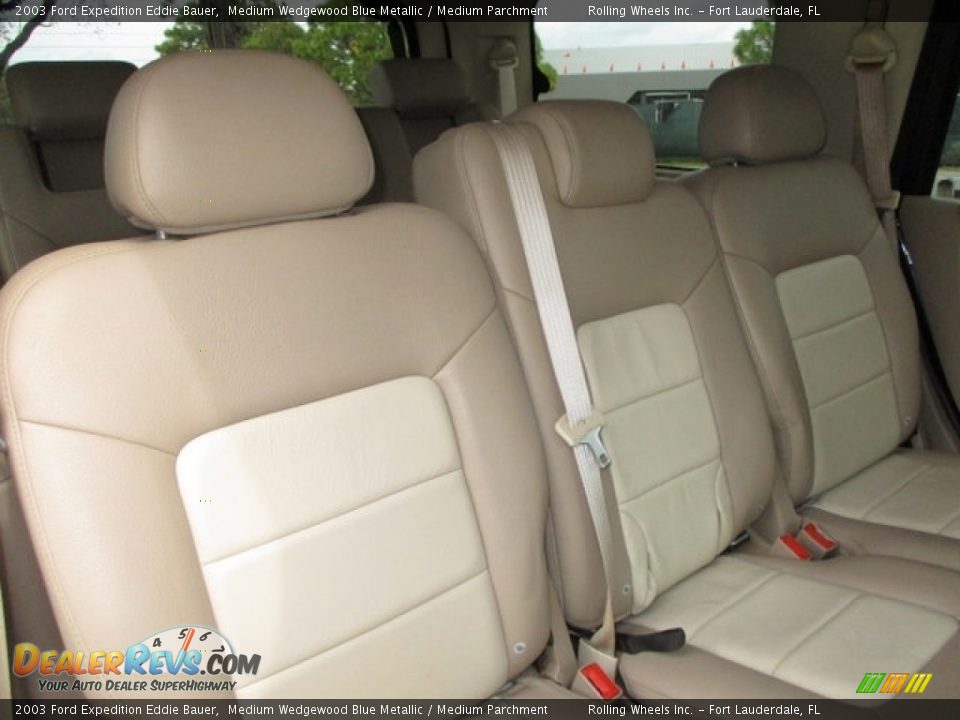 2003 Ford Expedition Eddie Bauer Medium Wedgewood Blue Metallic / Medium Parchment Photo #35