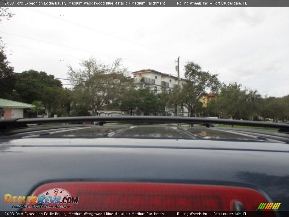 2003 Ford Expedition Eddie Bauer Medium Wedgewood Blue Metallic / Medium Parchment Photo #36