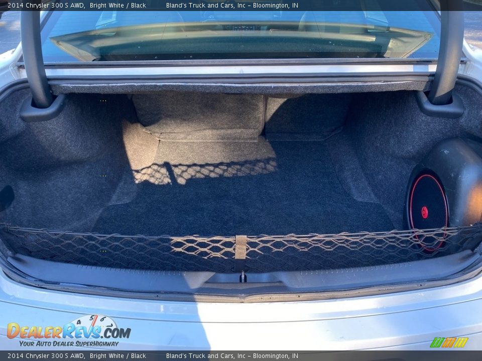 2014 Chrysler 300 S AWD Trunk Photo #10