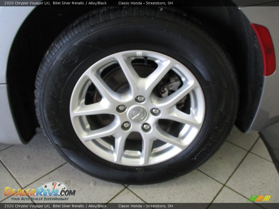 2020 Chrysler Voyager LXi Billet Silver Metallic / Alloy/Black Photo #11