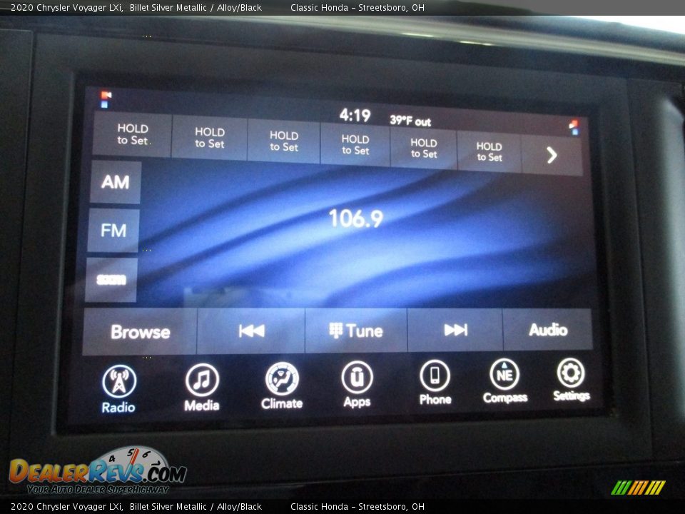 2020 Chrysler Voyager LXi Billet Silver Metallic / Alloy/Black Photo #33