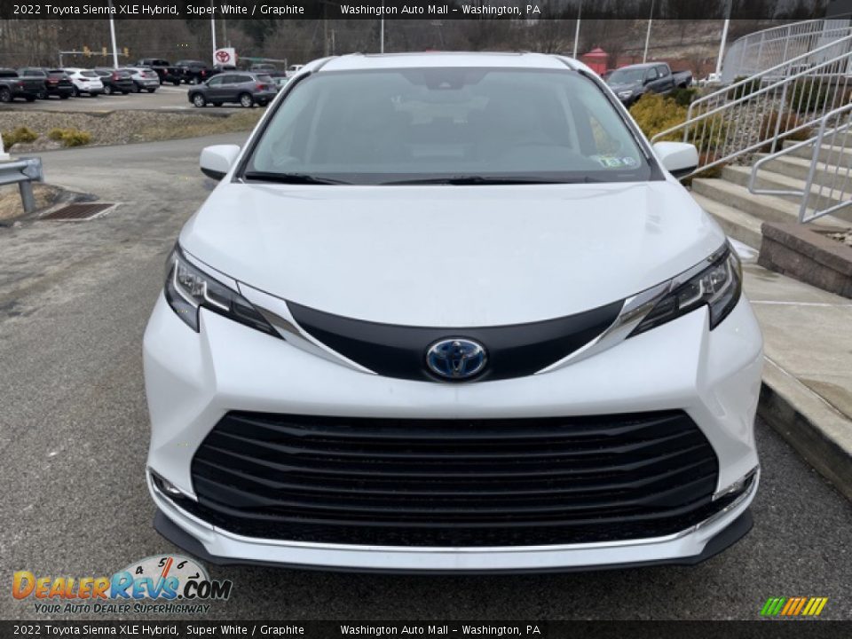 2022 Toyota Sienna XLE Hybrid Super White / Graphite Photo #6