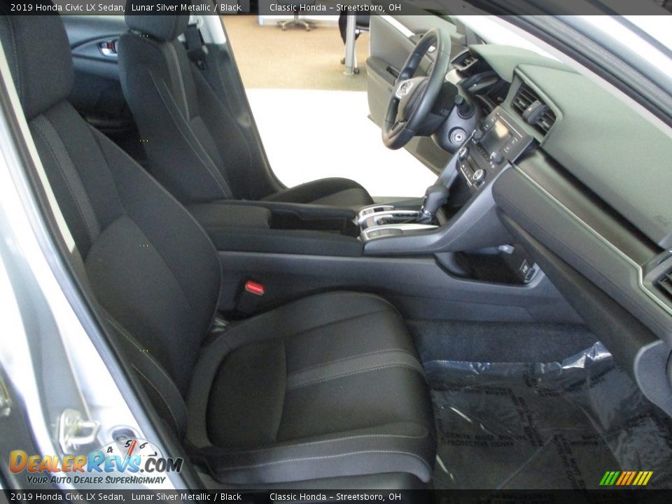 2019 Honda Civic LX Sedan Lunar Silver Metallic / Black Photo #16