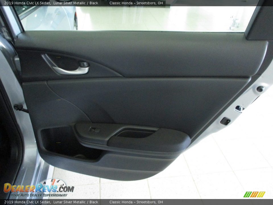 2019 Honda Civic LX Sedan Lunar Silver Metallic / Black Photo #17
