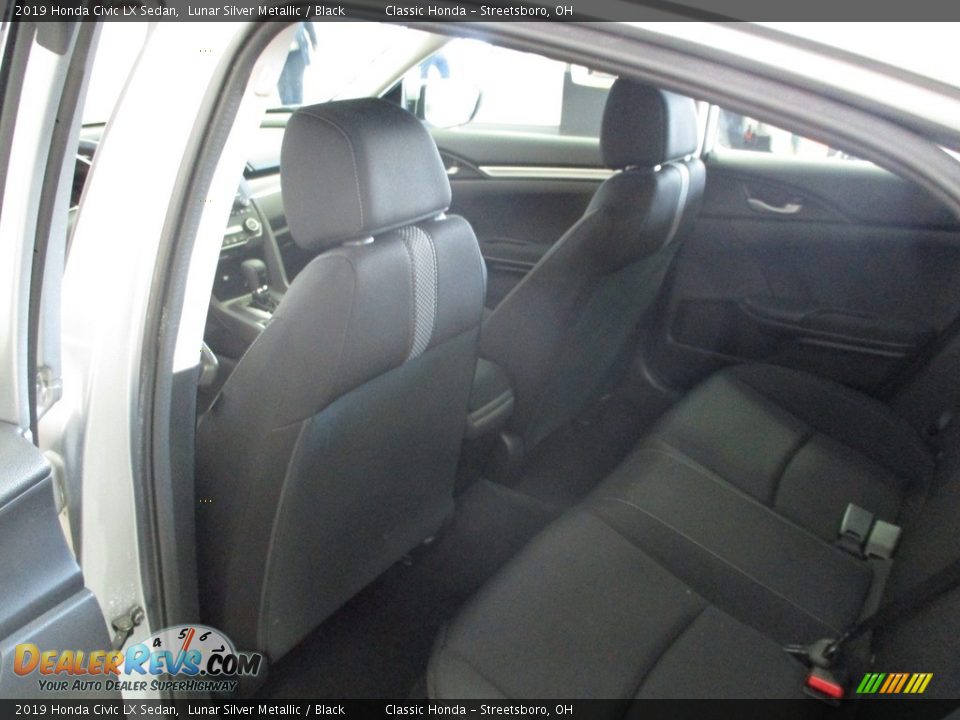 2019 Honda Civic LX Sedan Lunar Silver Metallic / Black Photo #23