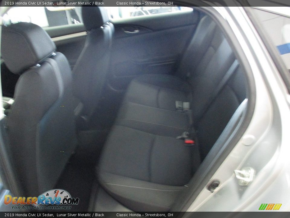 2019 Honda Civic LX Sedan Lunar Silver Metallic / Black Photo #24