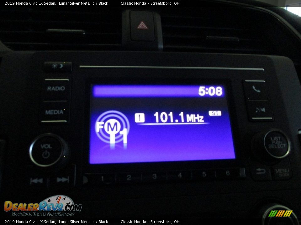 2019 Honda Civic LX Sedan Lunar Silver Metallic / Black Photo #35
